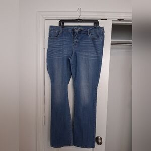 Old Navy Women's MidRise Boot Cut Jeans - Size 16 Long